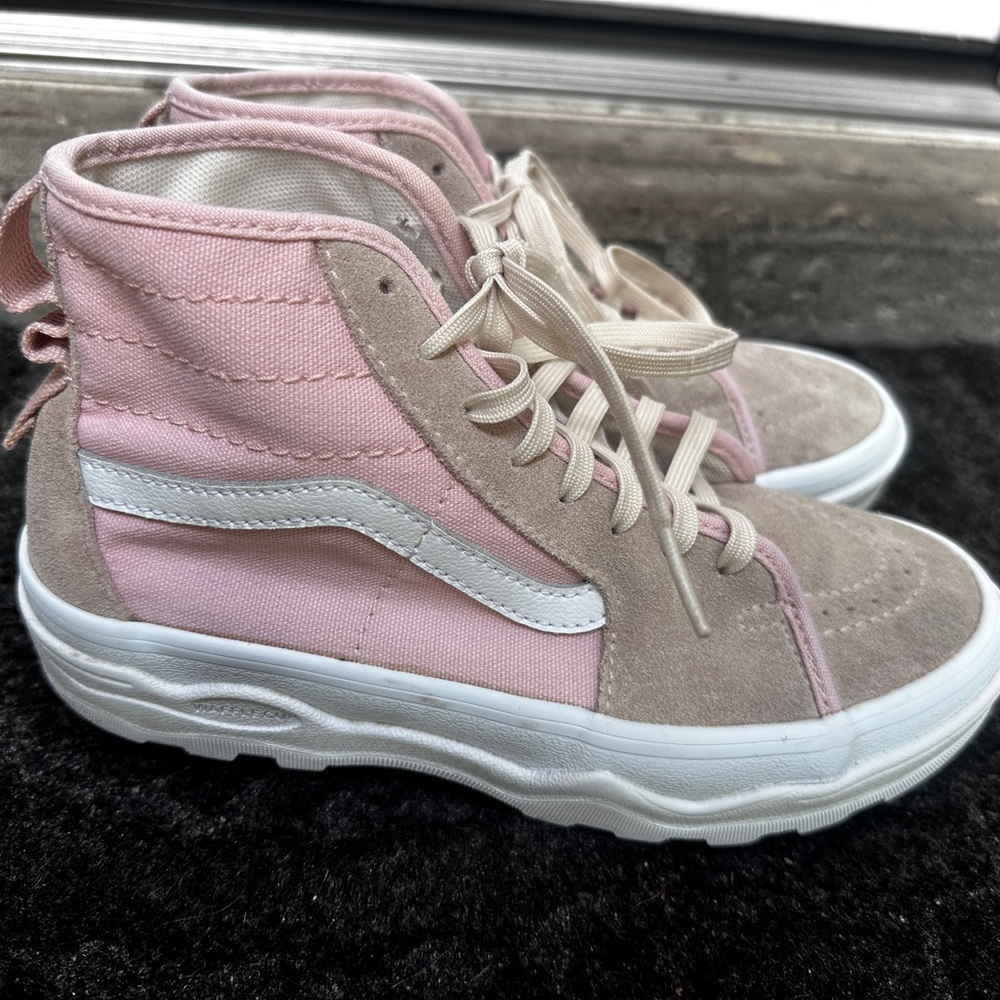 ✨ Vans Sk8-Hi Pink Suede & Canvas High Tops - Women’s Size 5 / Youth 3.5 ✨
